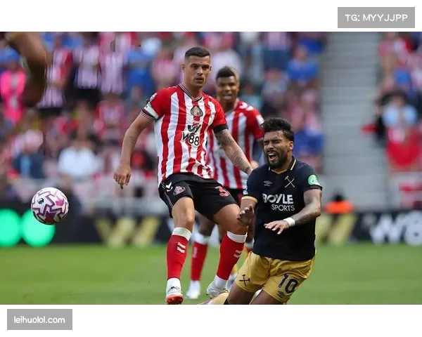 利物浦客场一球小胜桑德兰 范戴克头球破门展现防线核心价值